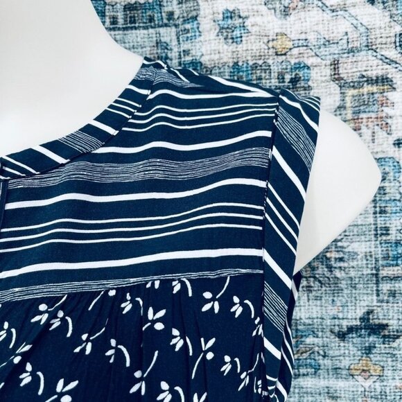Loft Outlet Shift Dress Size M Petite  Navy White Elastic Waist Sleeveless - Picture 3 of 8